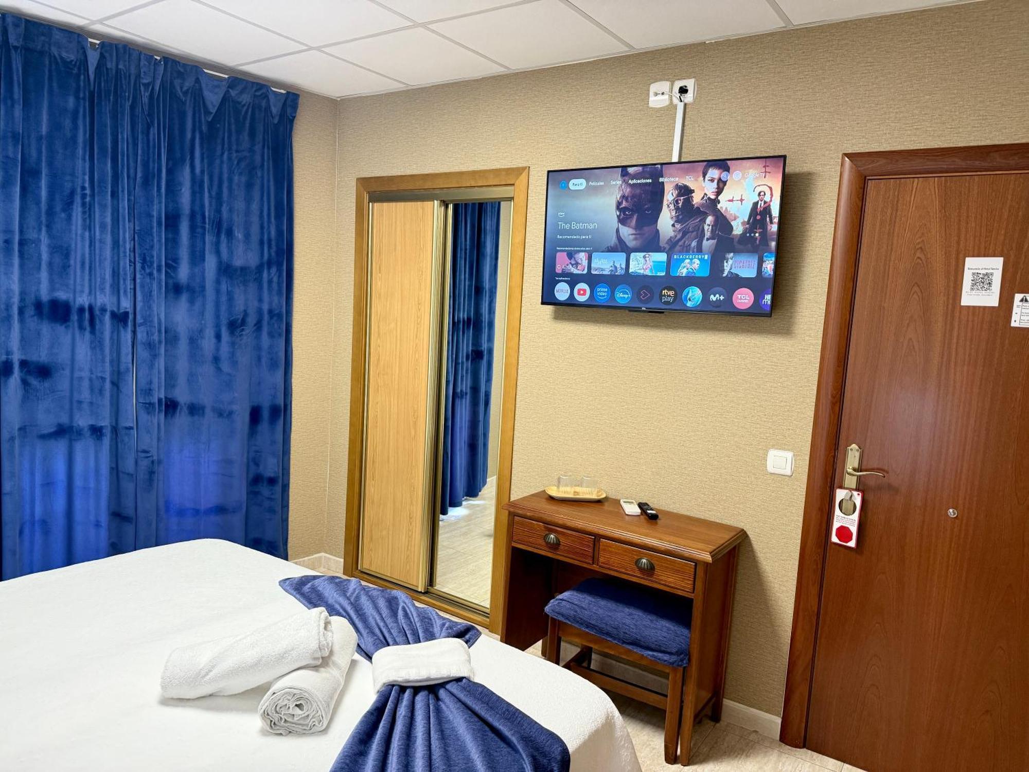 Hotel Sancho Оспиталет-дель-Инфанте Экстерьер фото